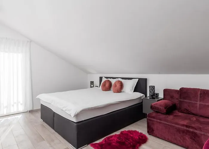 Villa Corichi Poljane